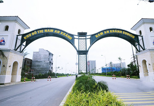 Cổng chào khu đô thị Nam An Khánh Sudico - mặt đường Lê Trọng Tấn Giao với đại lộ Thăng Long